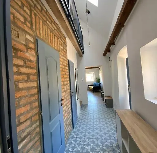 Isteni Zamárdi, Akár 12 Fő! Balaton Apartamento *