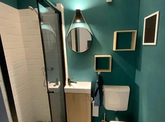 Isteni Zamardi, Akar 12 Fo! Balaton Apartmán *